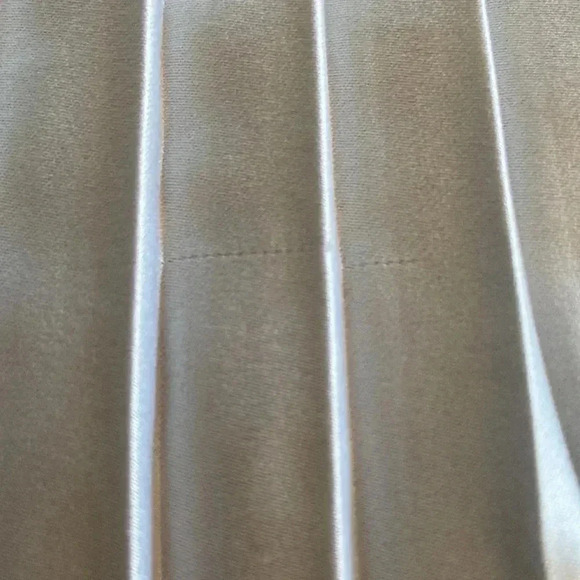 Romeo &  Juliet Couture Dress - Picture 10 of 10